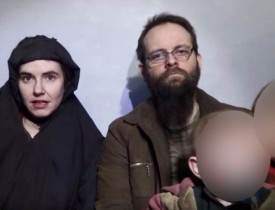 یک خانواده غربی پس از چند سال اسارت در چنگ طالبان رها شد