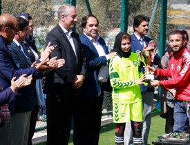 تیم بانوان آریا قهرمان رقابت های فوتبال ۱۵ سال بانوان شهر کابل شد