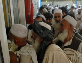 تاکنون بیش از ۴۰۰هزار مهاجر فاقد مدرک در پاکستان ثبت نام شده اند