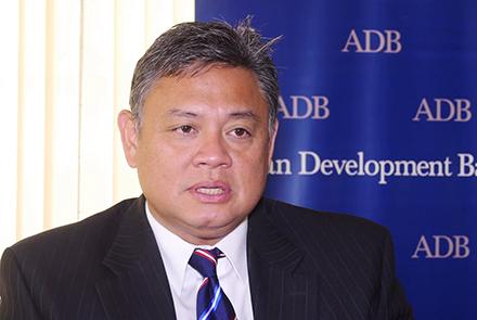 کمک ۲۲۳ میلیون دالری بانک توسعهء آسیایی به افغانستان