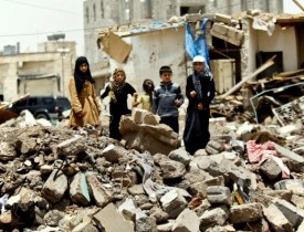 هشدار انگلیس به عربستان درباره محاصره یمن/استفاده از سلاح گرسنگی