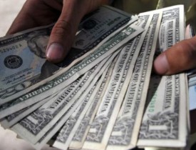 ماهانه ۷۰ میلیون دالر لیلام شده از سوی بانک مرکزی به خارج قاچاق می‌شود