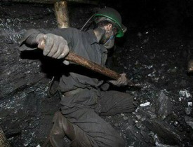 استخراج غیر قانونی زغال سنگ از سوی زورمندان در بامیان