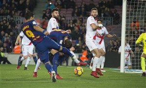 بارسلونا ۲-۱ آلاوس: سه امتیاز با چنگ و دندان