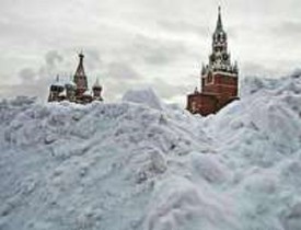 يک کشته و ۲۷ نفر مجروح بر اثر بارش برف شدید در مسکو
