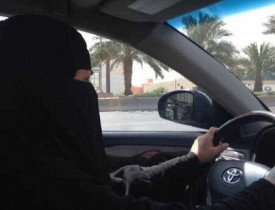 زنان عمانی راننده تاکسی می‌شوند