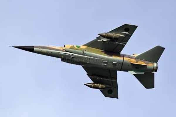 عملیات هوایی ارتش لیبی علیه تکفیریها/ یک سرکرده القاعده کشته شد