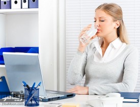 چرا باید در محل کار بیشتر آب بنوشیم؟