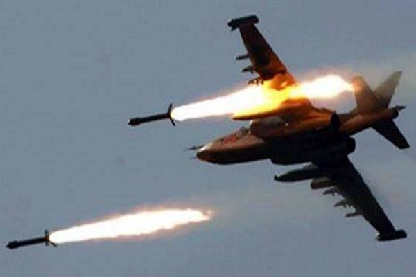 جنگنده های ائتلاف آمریکا مواضع نیروهای سوری را هدف قرار دادند