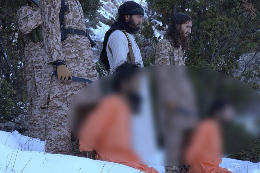 ISIS behead Taliban fighter and alleged spy in East of Afghanistan