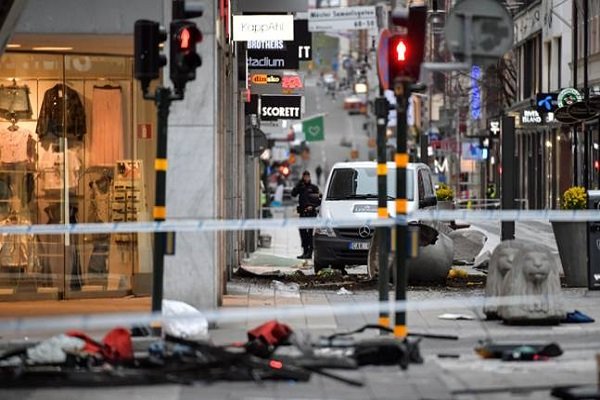 داعش خواستار حمله به شهروندان سویدن با استفاده از کامیون شد