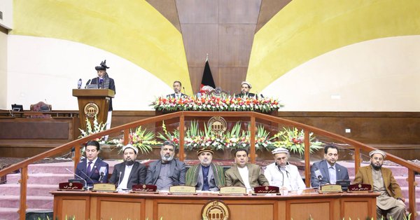 Ghani urges Taliban to sit at negotiating table