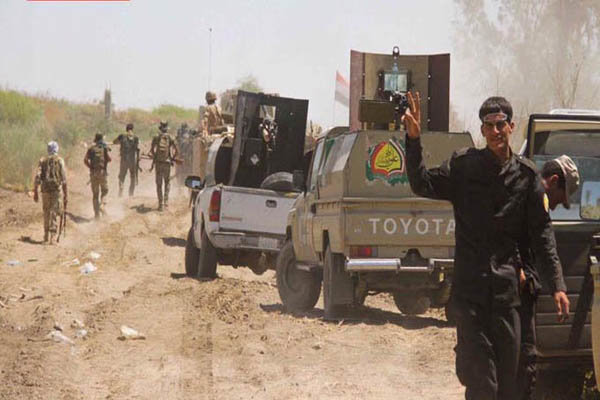 «حشد شعبی» مواضع داعش در خاک سوریه را هدف قرار داد
