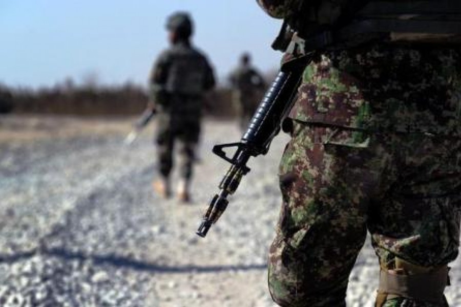 ۴ سرباز ارتش از زندان طالبان گریختند