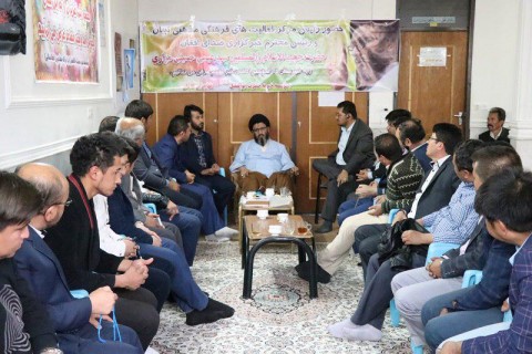 گزارش تصویری/ حسینی مزاری در دیدار با جمعی از کارخانه‌داران مهاجر سنگ میمه و شاهین شهر اصفهان  