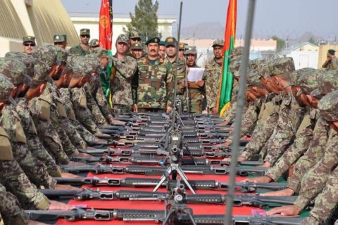 سوگند وفاداری بیش از هشتصد سرباز در مرکز تعلیمی قول اردوی ظفر