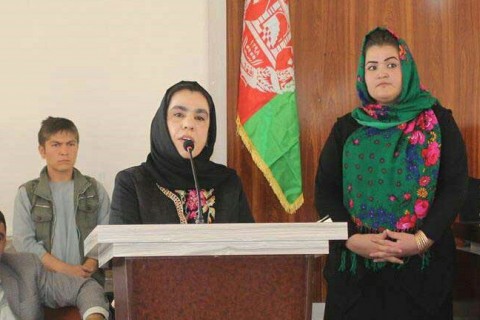 انتخاب یک زن به عنوان رئیس ناحیه پنجم شاروالی مزار شریف