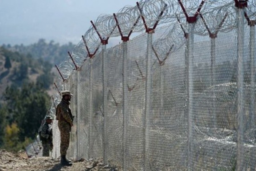 شهروندان مناطق مرزی علیه تحرکات نظامیان پاکستان مسلح شوند
