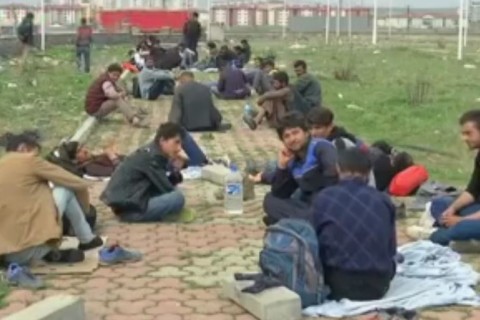 صحنه هایی از مشکلات مهاجرین افغان در مسیر ترکیه و اروپا  