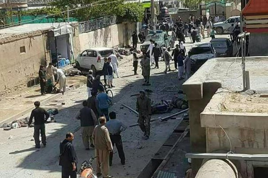 حسینی مزاری: حمله غرب کابل ناشی از برنامه دقیق دشمن، ضعف حکومت و انفعال خواص است