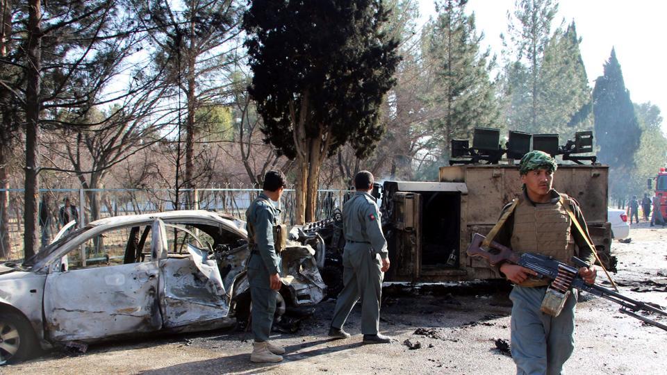 Wave of Taliban attacks kill troops, policemen in Afghanistan