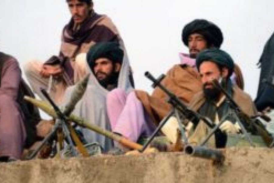 کندز کې طالبانو ۱۴ تنه افغان سرتیری وژلي