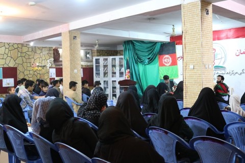 تصاویر/ گفتمان دانشجویی " ۷ و ۸ ثور، روز های سیاه و سفید تاریخ افغانستان" در بلخ  
