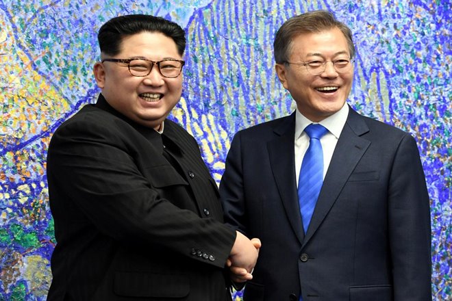 رهبران کوریای شمالی و جنوبی یگ گام مهم در رفع جنگ در شرق دور برداشتند