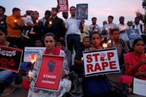 دختر هندی قربانی تجاوز، زنده آتش زده شد