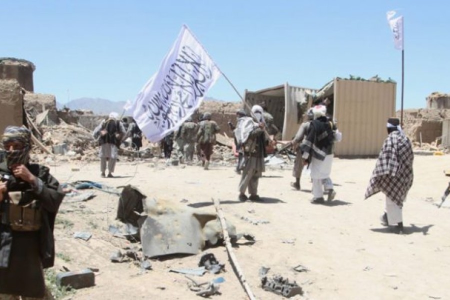 یورش دوباره‌ طالبان به شهر فراه ۴ زخمی بر جای گذاشت