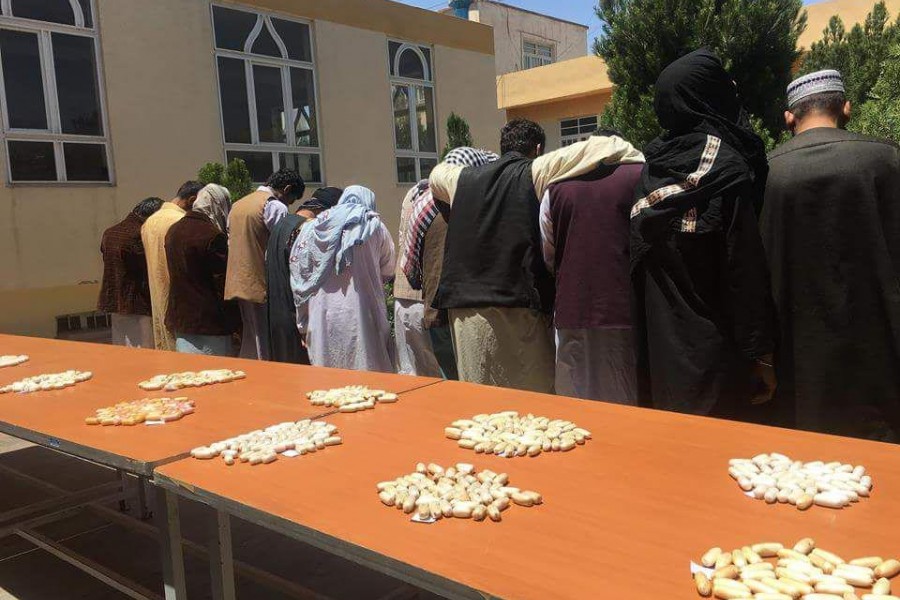 بازداشت ۱۳ نفر به اتهام قاچاق مواد مخدر در هرات