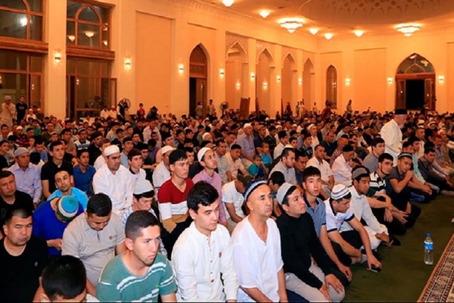 لغو ممنوعیت ورود جوانان زیر 18 سال به مساجد ازبکستان