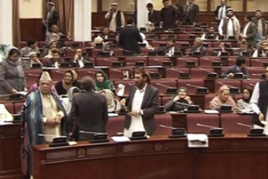 مجلس تعدیل قوانین تدارکات ملی و اداره امور مالیاتی را تصویب کرد