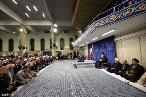 امام خامنه‌ای: راه جلوگیری از دشمنی  غرب و امریکا، انعطاف و کوتاه‌آمدن نیست