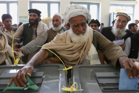 انتخابات افغانستان؛ راه دولت از مردم جداست