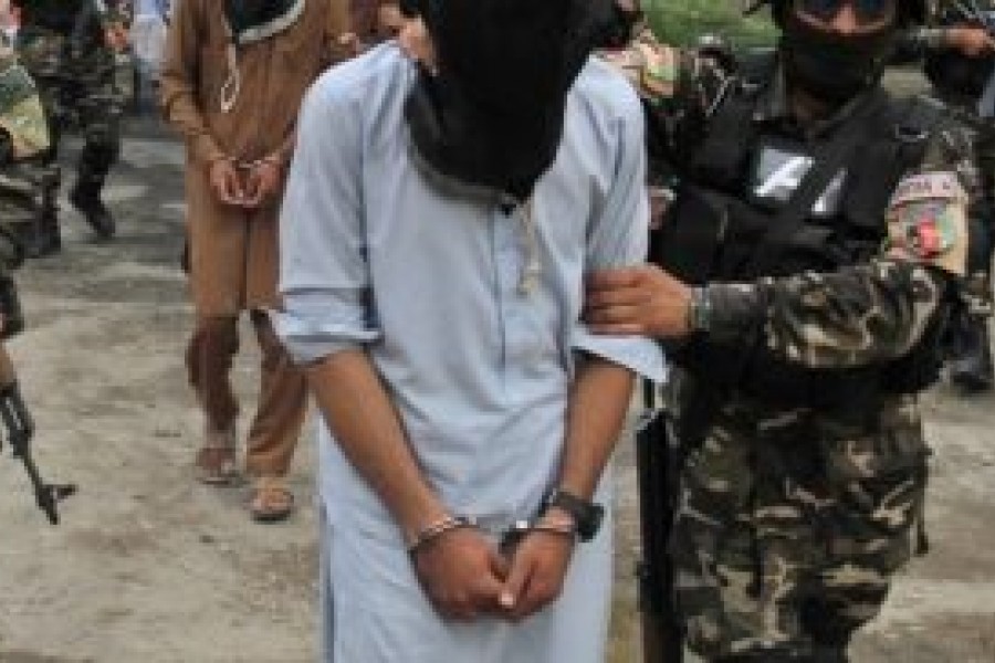 بازداشت مسئول جلب و جذب گروۀ داعش با افرادش در ننگرهار