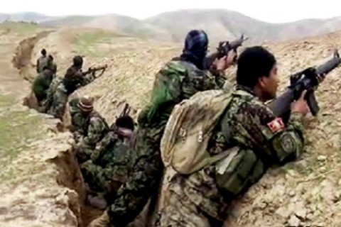 حمله ارتش بر مواضع طالبان در بدخشان
