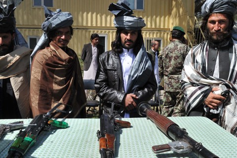 دوراهی دشوار افغانستان؛ ادامه جنگ یا پیشرفت تدریجی صلح؟