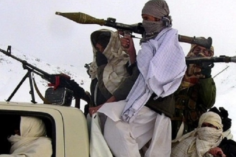 حملات سراسری طالبان به ولسوالی جغتو و مرکز غزنی