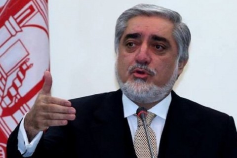 CE Abdullah Urges Gov’t Advisors Not to Meddle in Ministers’ Affairs