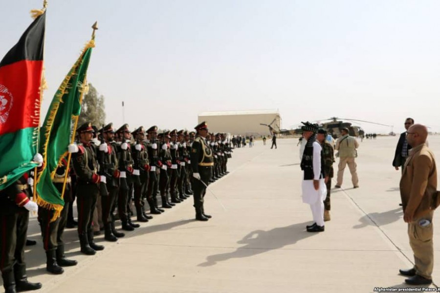 دیدار اشرف غنی با مقامات ملکی و نظامی در قندهار/اعلام جزئیات آتش بس با طالبان در قندهار