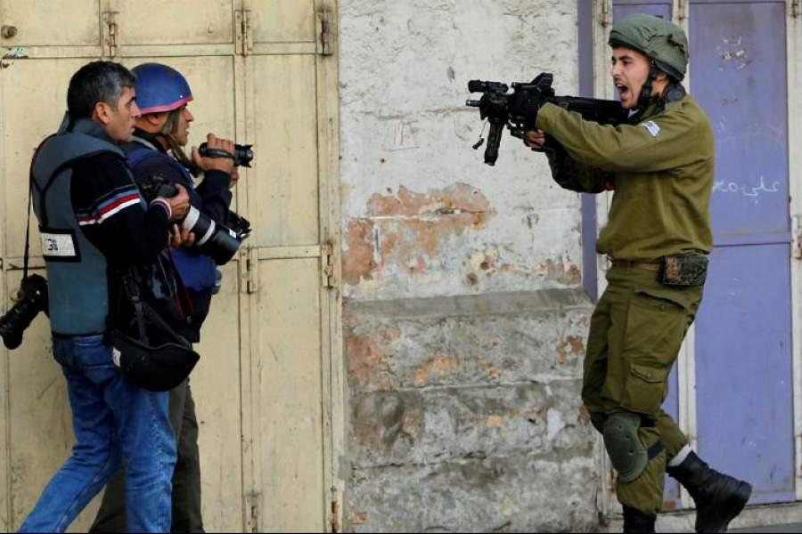 تصویربرداری از نظامیان اسراییلی هنگام نبرد با فلسطینی‌ها، جرم‌انگاری می‌شود