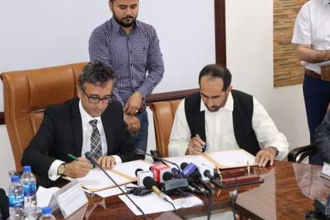امضای قرارداد پنج پروژه مهم برق به ارزش ۷۱۶ میلیون افغانی