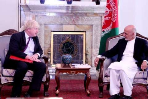 دیدار وزیر خارجه بریتانیا با رهبران حکومت در کابل/ حمایت لندن از پیشنهاد دولت افغانستان برای مذاکره بدون قیدوشرط با طالبان