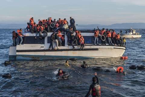 ایتالیا خواستار ایجاد اردوگاه پناهندگان در افریقا شد