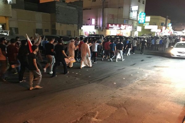 تظاهرات گسترده مردم بحرین در حمایت از علمای زندانی
