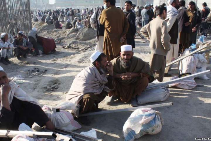 هشدار درباره از دست‌رفتن دستاوردهای اقتصادی؛ بیش از نصف جمعیت افغانستان در فقر زندگی می‌کند