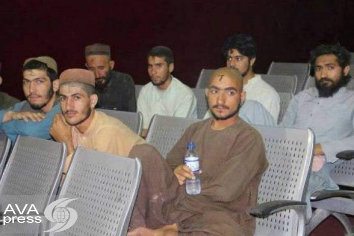 10 زندانی از چنگ طالبان در هلمند آزاد شدند