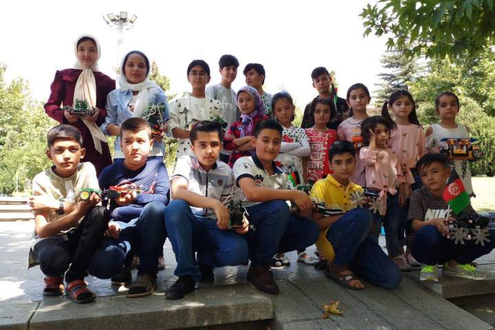 ۷ مدال طلا و ثبت ۲ رکورد جهانی، حاصل حضور دانش‌آموزان افغانستانی در المپیاد رباتیک تهران