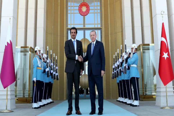 پیشنهاد کمک ۱۵ میلیارد  دالری قطر به ترکیه